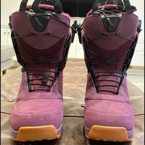 Women’s size 7.5 snowboard boots